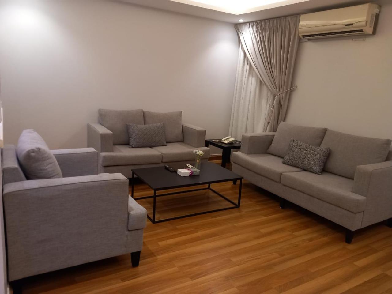 Vision Apartment Buraidah Eksteriør bilde